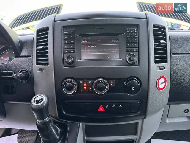 Мерседес Sprinter 2017 у Рівному на Automoto.ua Мерседес Sprinter, об'ємом двигуна 2.2 л та пробігом 190 тис. км за 22800 $, фото 31 на Automoto.ua