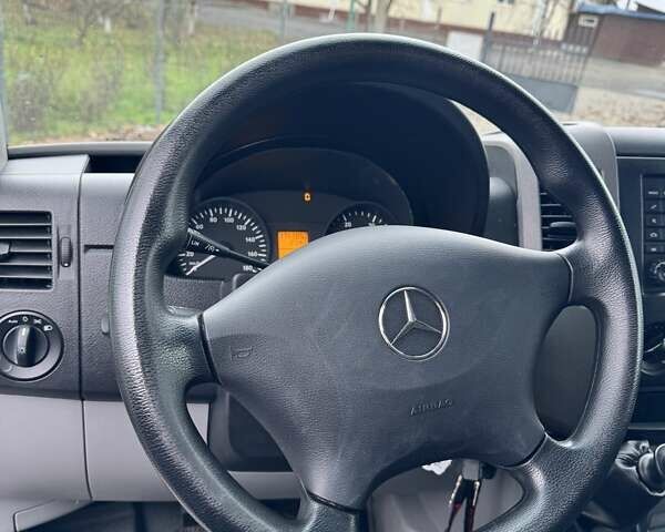 Мерседес Sprinter, об'ємом двигуна 0 л та пробігом 175 тис. км за 26900 $, фото 6 на Automoto.ua