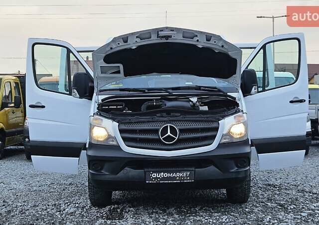 Мерседес Sprinter, объемом двигателя 2.2 л и пробегом 131 тыс. км за 20800 $, фото 17 на Automoto.ua