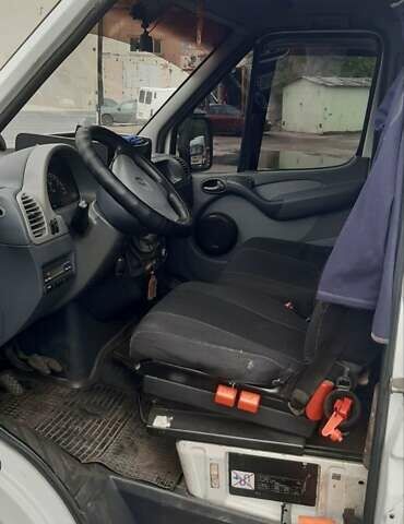 Мерседес Sprinter, объемом двигателя 0 л и пробегом 593 тыс. км за 13500 $, фото 3 на Automoto.ua