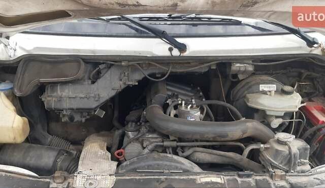 Мерседес Sprinter, объемом двигателя 0 л и пробегом 593 тыс. км за 13500 $, фото 4 на Automoto.ua