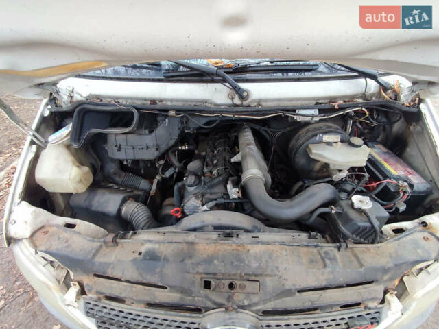 Мерседес Sprinter, об'ємом двигуна 2.7 л та пробігом 524 тис. км за 9000 $, фото 13 на Automoto.ua