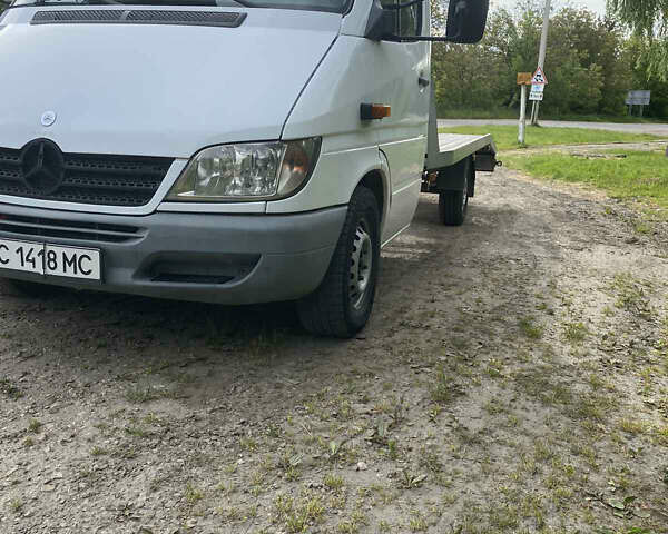 Мерседес Sprinter, объемом двигателя 2.7 л и пробегом 388 тыс. км за 14000 $, фото 2 на Automoto.ua