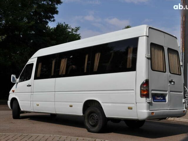 Мерседес Sprinter, объемом двигателя 2.2 л и пробегом 900 тыс. км за 9000 $, фото 8 на Automoto.ua
