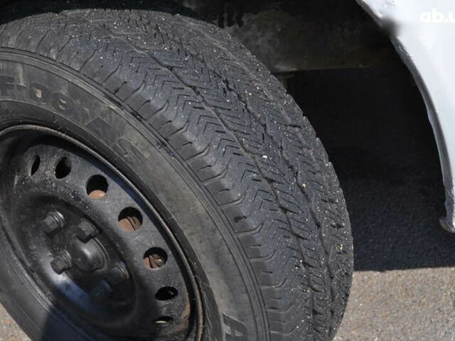 Мерседес Sprinter, объемом двигателя 2.2 л и пробегом 900 тыс. км за 9000 $, фото 11 на Automoto.ua