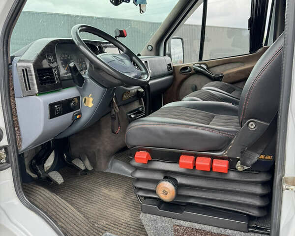 Мерседес Sprinter, объемом двигателя 2.9 л и пробегом 6 тыс. км за 9000 $, фото 3 на Automoto.ua