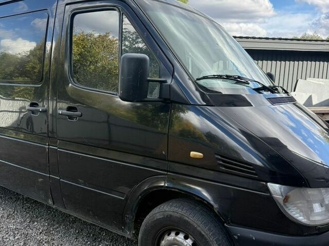 Мерседес Sprinter, объемом двигателя 0 л и пробегом 576 тыс. км за 5400 $, фото 3 на Automoto.ua