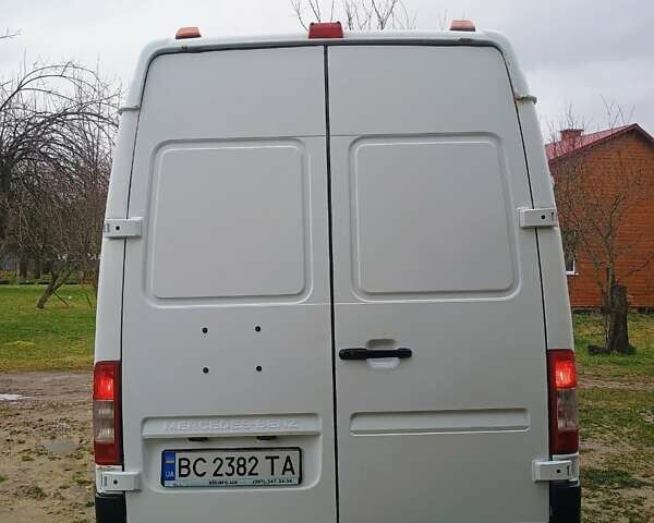Мерседес Sprinter, объемом двигателя 2.7 л и пробегом 182 тыс. км за 10600 $, фото 3 на Automoto.ua