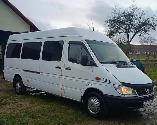 Мерседес Sprinter, объемом двигателя 2.7 л и пробегом 182 тыс. км за 10600 $, фото 2 на Automoto.ua