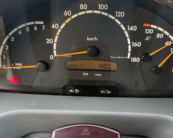 Мерседес Sprinter, объемом двигателя 0 л и пробегом 684 тыс. км за 14000 $, фото 4 на Automoto.ua