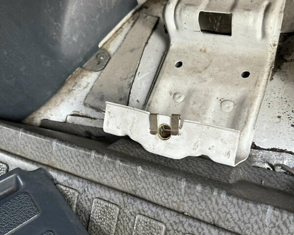 Мерседес Sprinter, объемом двигателя 0 л и пробегом 684 тыс. км за 14000 $, фото 16 на Automoto.ua