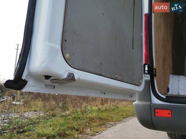 Мерседес Sprinter 2004 в Костополе на Automoto.ua Мерседес Sprinter, объемом двигателя 2.2 л и пробегом 238 тыс. км за 15500 $, фото 33 на Automoto.ua
