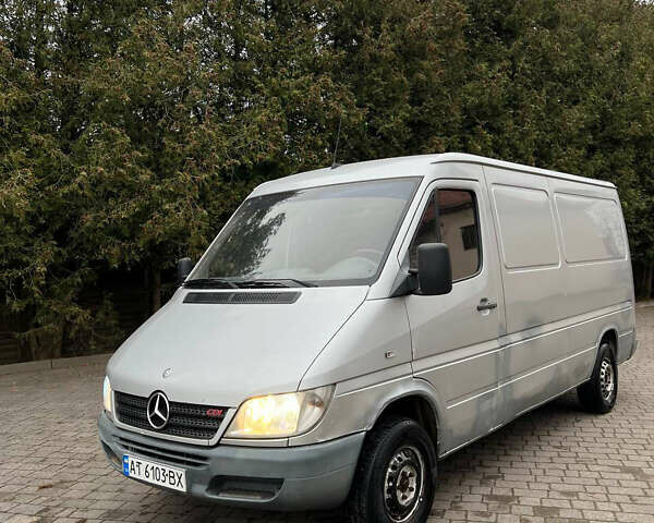 Мерседес Sprinter, объемом двигателя 2.2 л и пробегом 400 тыс. км за 3750 $, фото 4 на Automoto.ua