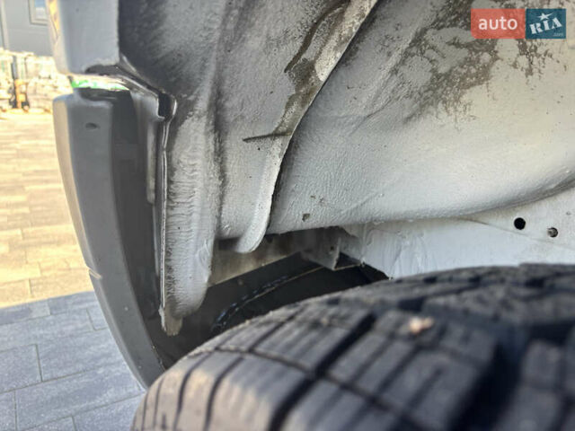 Мерседес Sprinter, об'ємом двигуна 2.7 л та пробігом 220 тис. км за 18700 $, фото 7 на Automoto.ua