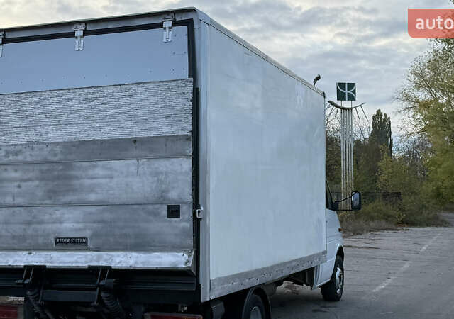 Мерседес Sprinter, об'ємом двигуна 2.2 л та пробігом 360 тис. км за 13800 $, фото 5 на Automoto.ua