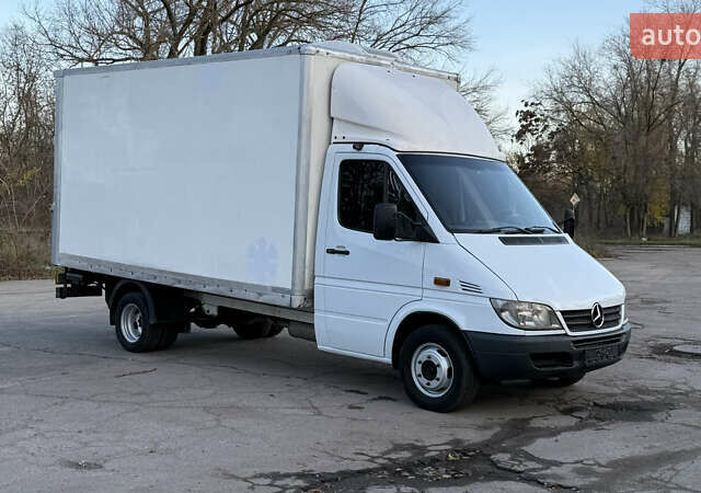 Мерседес Sprinter, объемом двигателя 2.2 л и пробегом 360 тыс. км за 13500 $, фото 1 на Automoto.ua