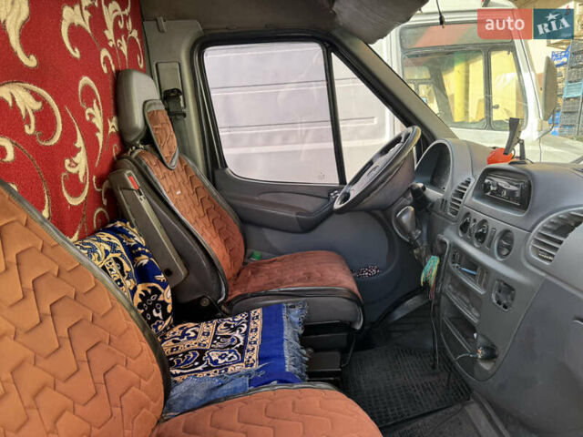 Мерседес Sprinter 2005 в Николаеве на Automoto.ua Мерседес Sprinter, объемом двигателя 0 л и пробегом 400 тыс. км за 6500 $, фото 9 на Automoto.ua