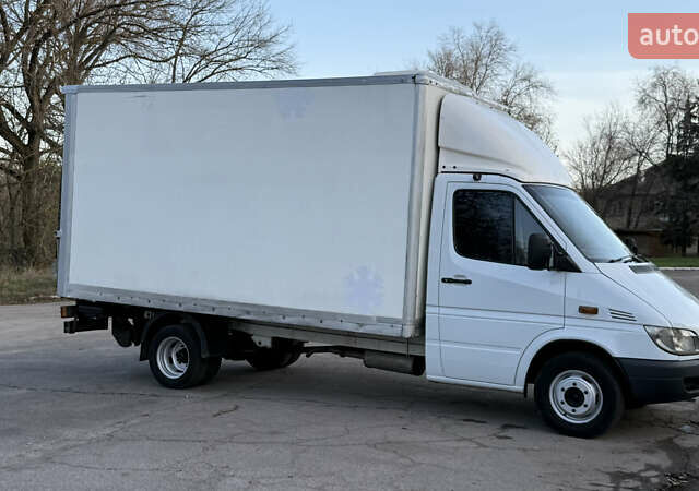 Мерседес Sprinter, объемом двигателя 2.2 л и пробегом 360 тыс. км за 13500 $, фото 3 на Automoto.ua