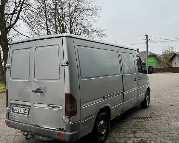Мерседес Sprinter, объемом двигателя 2.2 л и пробегом 400 тыс. км за 3750 $, фото 10 на Automoto.ua