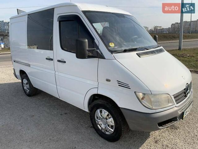 Мерседес Sprinter, объемом двигателя 2.2 л и пробегом 490 тыс. км за 6200 $, фото 2 на Automoto.ua