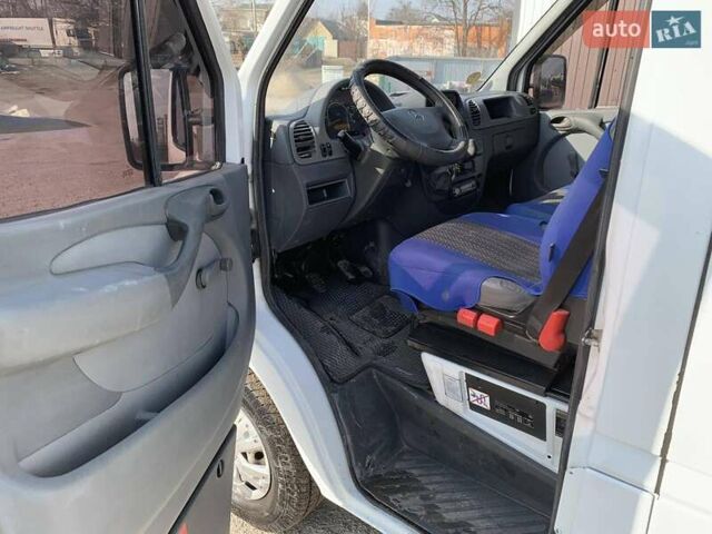 Мерседес Sprinter, объемом двигателя 2.2 л и пробегом 490 тыс. км за 6200 $, фото 18 на Automoto.ua