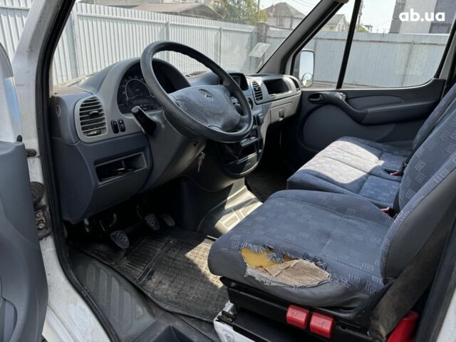 Мерседес Sprinter, объемом двигателя 2.2 л и пробегом 458 тыс. км за 5500 $, фото 7 на Automoto.ua