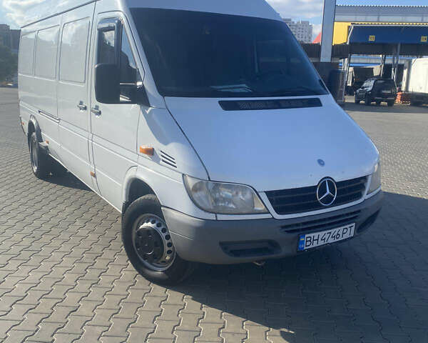 Мерседес Sprinter, объемом двигателя 2.7 л и пробегом 490 тыс. км за 16200 $, фото 6 на Automoto.ua