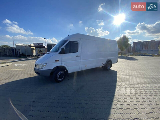 Мерседес Sprinter, объемом двигателя 2.7 л и пробегом 490 тыс. км за 16200 $, фото 1 на Automoto.ua