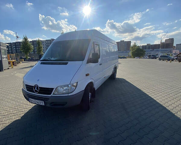Мерседес Sprinter, объемом двигателя 2.7 л и пробегом 490 тыс. км за 16200 $, фото 2 на Automoto.ua