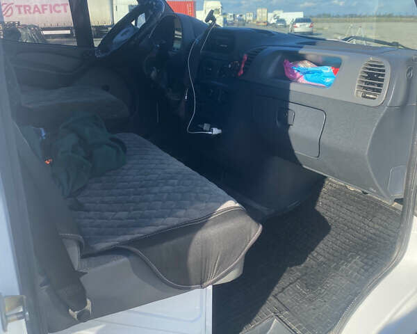 Мерседес Sprinter, объемом двигателя 2.7 л и пробегом 490 тыс. км за 16200 $, фото 8 на Automoto.ua