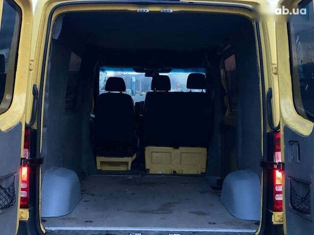 Мерседес Sprinter, объемом двигателя 2.1 л и пробегом 325 тыс. км за 8700 $, фото 6 на Automoto.ua