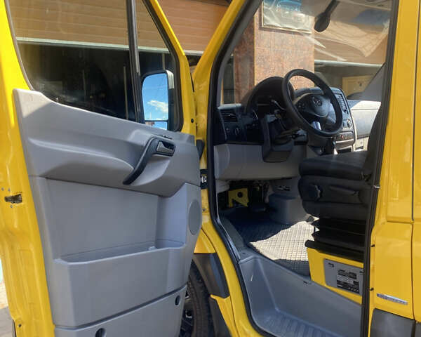 Мерседес Sprinter, об'ємом двигуна 2.2 л та пробігом 310 тис. км за 18800 $, фото 7 на Automoto.ua