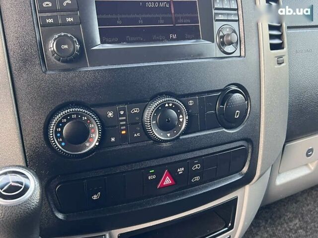 Мерседес Sprinter, объемом двигателя 2.2 л и пробегом 229 тыс. км за 23990 $, фото 20 на Automoto.ua