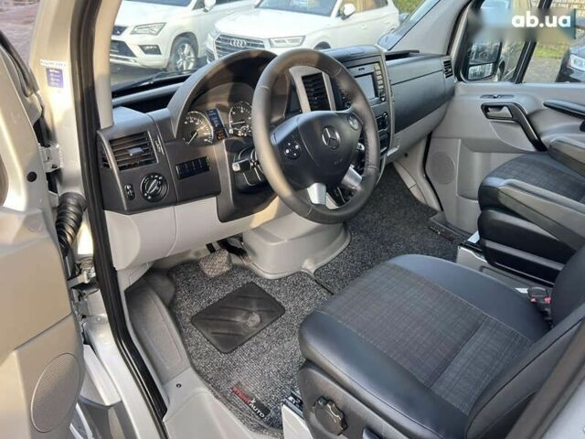 Мерседес Sprinter, объемом двигателя 2.2 л и пробегом 229 тыс. км за 23990 $, фото 11 на Automoto.ua