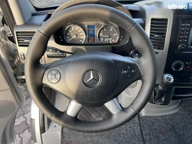 Мерседес Sprinter, объемом двигателя 2.2 л и пробегом 229 тыс. км за 23990 $, фото 14 на Automoto.ua