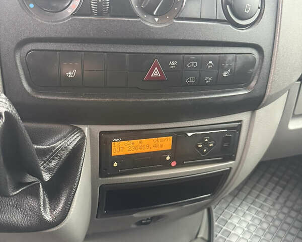 Мерседес Sprinter, об'ємом двигуна 0 л та пробігом 232 тис. км за 27500 $, фото 9 на Automoto.ua