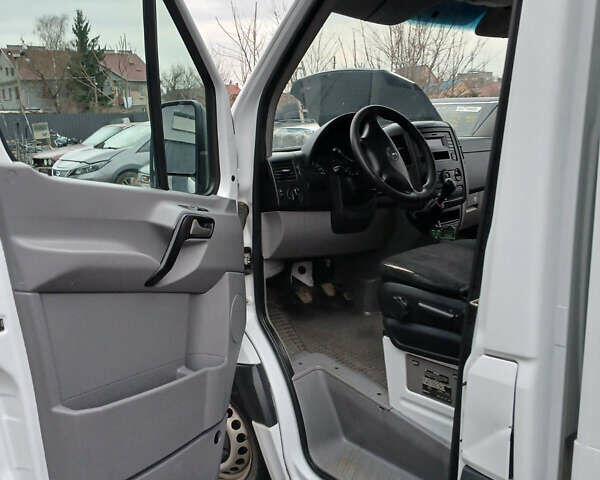 Мерседес Sprinter, об'ємом двигуна 2.1 л та пробігом 390 тис. км за 19000 $, фото 12 на Automoto.ua