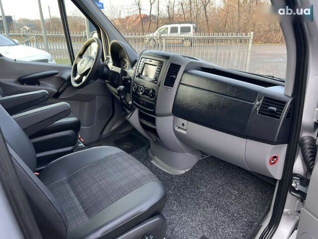 Мерседес Sprinter, объемом двигателя 2.2 л и пробегом 229 тыс. км за 23990 $, фото 26 на Automoto.ua