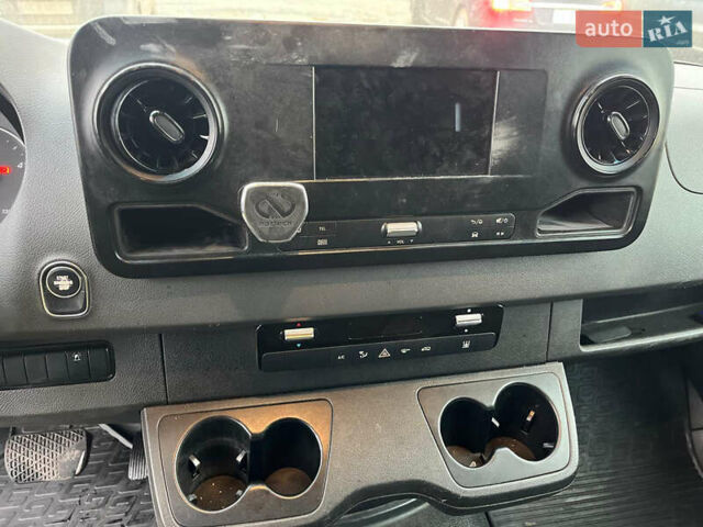 Мерседес Sprinter, объемом двигателя 2.99 л и пробегом 420 тыс. км за 22500 $, фото 7 на Automoto.ua