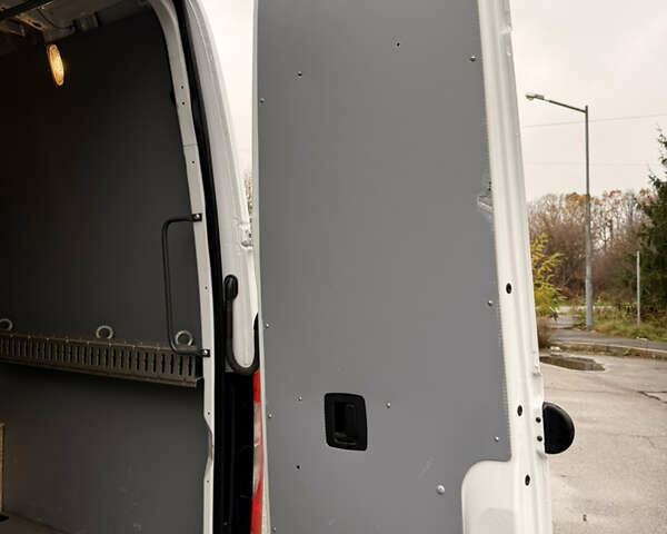 Мерседес Sprinter, об'ємом двигуна 2.2 л та пробігом 295 тис. км за 34900 $, фото 33 на Automoto.ua