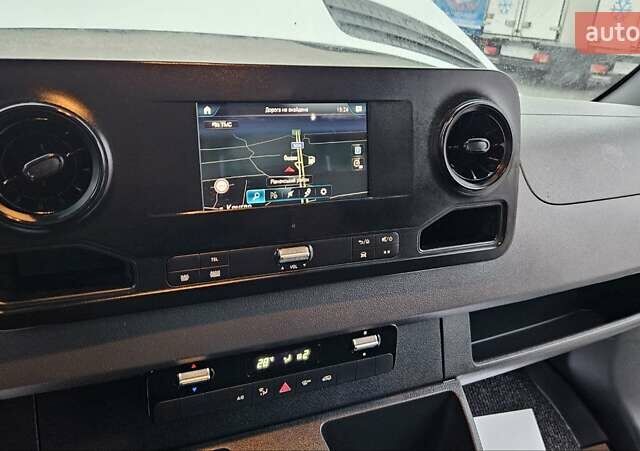 Мерседес Sprinter, объемом двигателя 2.2 л и пробегом 191 тыс. км за 29800 $, фото 32 на Automoto.ua