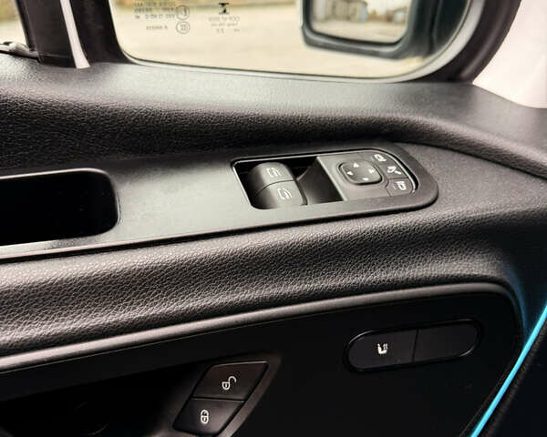 Мерседес Sprinter, об'ємом двигуна 2.2 л та пробігом 295 тис. км за 34900 $, фото 12 на Automoto.ua