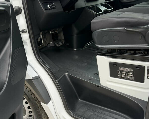 Мерседес Sprinter, объемом двигателя 2.14 л и пробегом 251 тыс. км за 27300 $, фото 23 на Automoto.ua