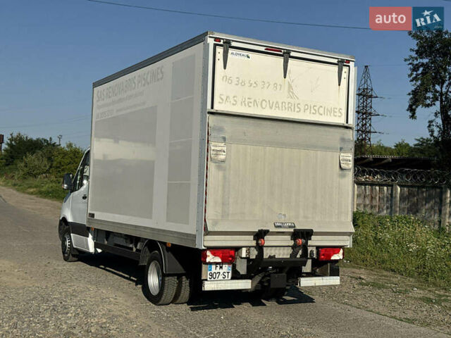Мерседес Sprinter, объемом двигателя 2.2 л и пробегом 200 тыс. км за 29800 $, фото 4 на Automoto.ua