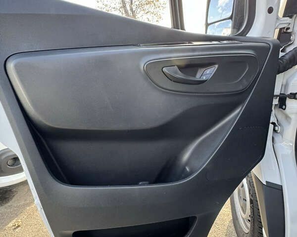 Мерседес Sprinter, объемом двигателя 2 л и пробегом 172 тыс. км за 25200 $, фото 12 на Automoto.ua