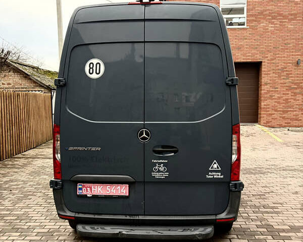Мерседес Sprinter, объемом двигателя 0 л и пробегом 53 тыс. км за 17999 $, фото 2 на Automoto.ua