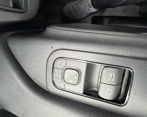 Мерседес Sprinter, объемом двигателя 0 л и пробегом 53 тыс. км за 17999 $, фото 9 на Automoto.ua