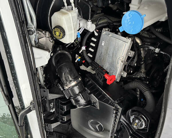 Мерседес Sprinter, об'ємом двигуна 2 л та пробігом 214 тис. км за 37900 $, фото 29 на Automoto.ua
