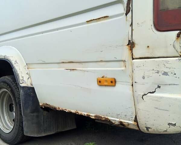 Мерседес Sprinter, объемом двигателя 2.9 л и пробегом 200 тыс. км за 5600 $, фото 2 на Automoto.ua