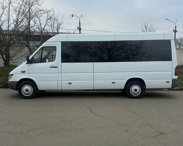 Мерседес Sprinter, об'ємом двигуна 2.2 л та пробігом 5 тис. км за 10000 $, фото 1 на Automoto.ua